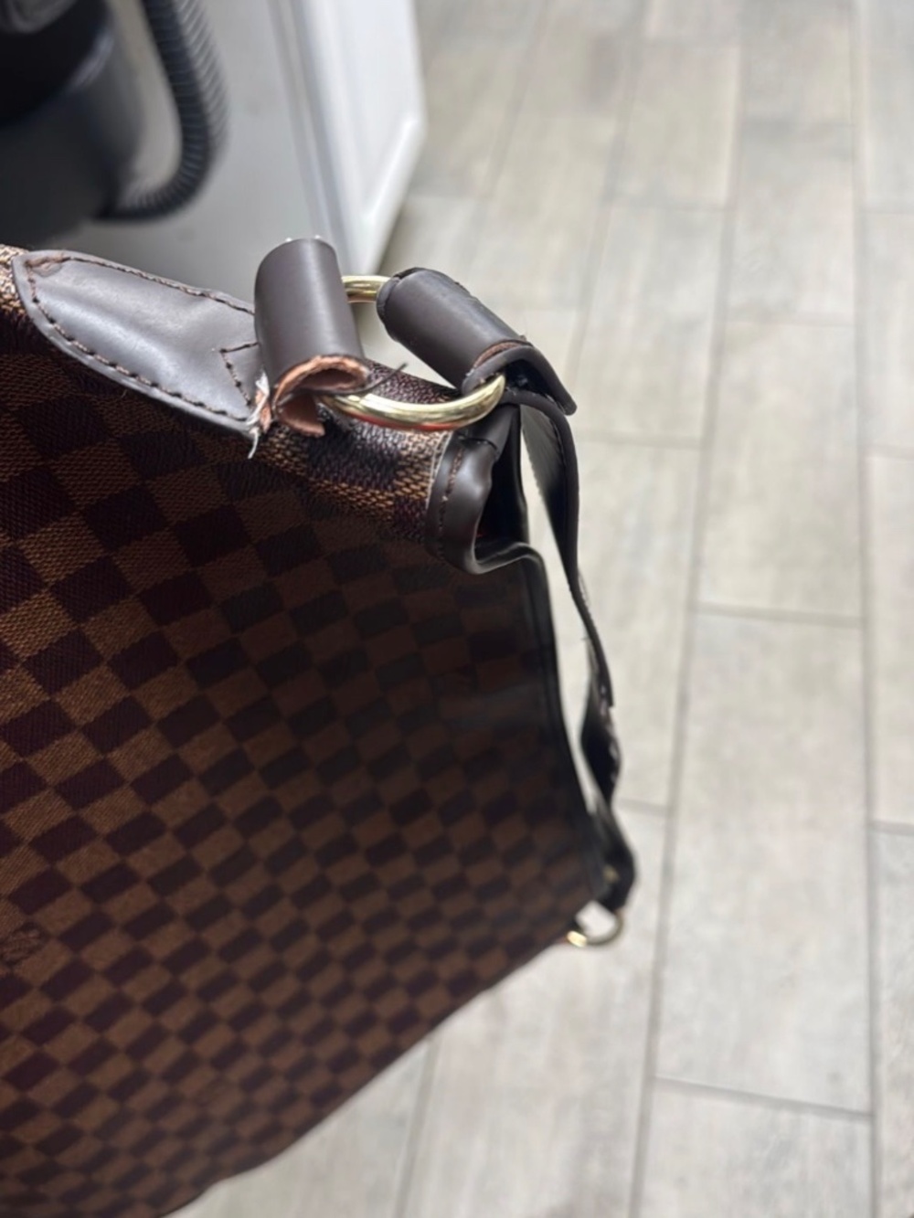 Louis Vuitton Delightful Damier Shoulder Bag - Picture 4 of 8
